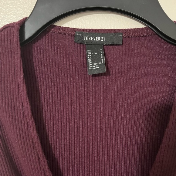 Forever21 | V-Neck Twist Bodysuit - Picture 5 of 5